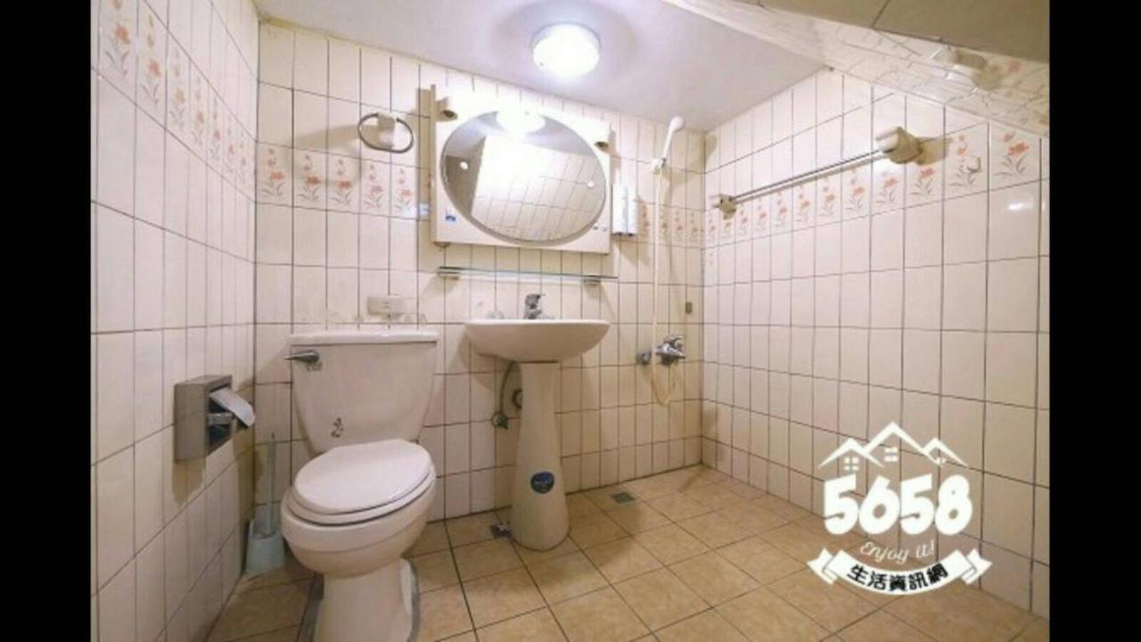 Fengjia Pig'S House Apartment Taichung Exterior photo